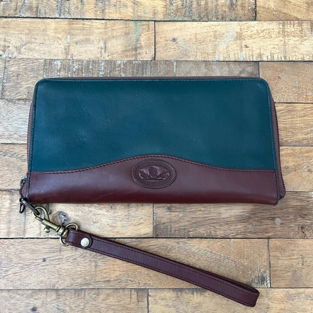 The Orvis Company Leather Zip-Around Wallet Two Tone Green & Brown
